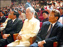 Lãnh đạo VN kỷ niệm 30/4 (ảnh VietnamNet)