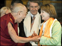 Đạt Lai Lạt Ma tiếp Chủ tịch Hạ Viện Hoa Kỳ Nancy Pelosi đến thăm hạ tuần tháng 3.08 tại Ấn Độ