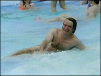 Gwyn Richards frolicing at The Oasis