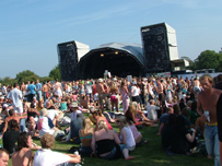 The crowds gather for Jersy Live