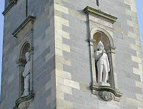 Town Hall statues