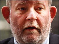 İngiltere İçişleri Bakanı Charles Clarke