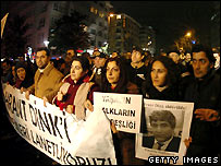 İstanbul'da Dink cinayetini protesto gösterisi