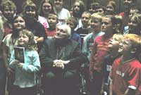 Yng nghanol edmygwyr