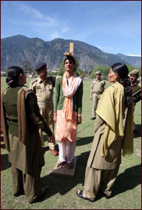 بھرتی اور تربیت کا نظارہ