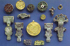 Ancient jewellery and artifacts