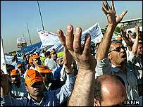 راهپيمايی روز کارگر در تهران - عکس از ايرنا