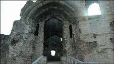 Mynedfa Castell Dinbych