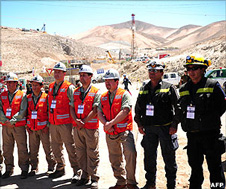 استعداد رجال الإنقاذ