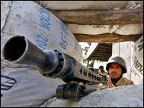 سکیورٹی فورسز ہیلی کاپٹرز کا استعمال کر رہی ہیں