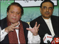 نواز شریف اور آصف علی زرداری(فائل فوٹو)