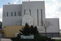 Hufenfa Hendy Gwyn ar Daf