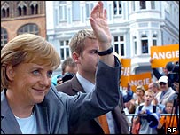 Merkel seçim kanpanyasında