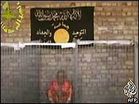 Ken Bigley'i kafes içinde gösteren video kaydından bir kare (arşiv)