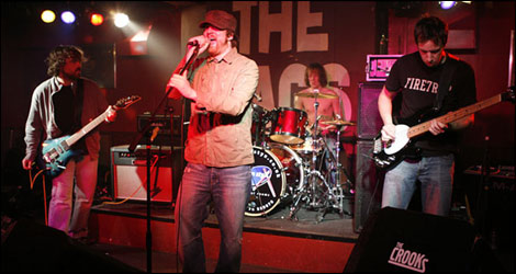 The Crooks (ANNIE @AMC PHOTOGRAPHICS)