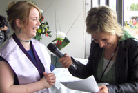 Heledd Sion yn holi Manon Wyn Williams ar gyfer Radio Cymru