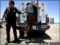 Polícia americana na fronteira com o México