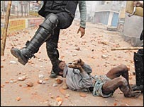 Bangladeş polisi