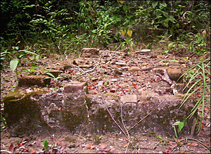 slave grave