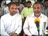 Hisbullah (L) with SLMC leader, Rauff Hakeem