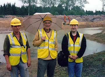 Aubrey Manning (centre) with workers at Lynford quarry