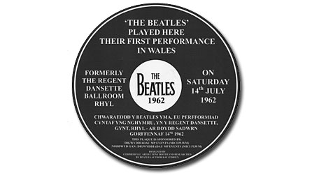 Plaque design © Elly Roberts