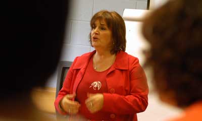 Gillian Elisa holds a singing masterclass