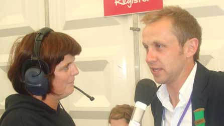 Nia efo Richard Davies