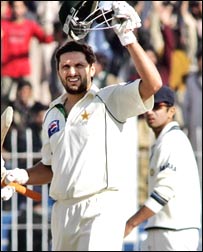 शाहिद आफ़रीदी