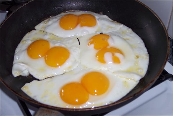 fourdoubleeggs.jpg