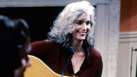 Iconic country artist Emmylou Harris