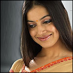 Divya Khosla as Shweta 