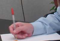 Y llaw sy'n sgrifennu . . .