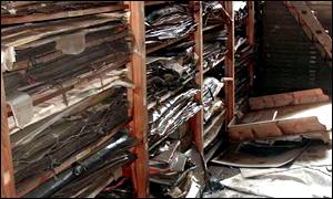 Záplavy zničily v karlínské Invalidovně řadu unikátních dokumentů