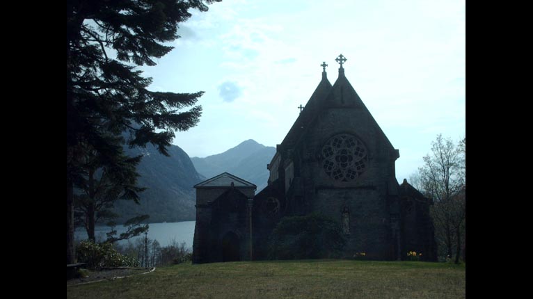 Eaglais Chaitligeach an Naomh Moire agus Naomh Fhìonain, Gleann Fhionghain