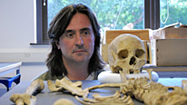 Neil Oliver with a Briton from Colchester, killed – presumed executed – by the Romans