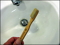 toothbrush203.jpg
