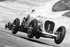 John Cobb in the Napier-Railton on the Members' Banking, 1935