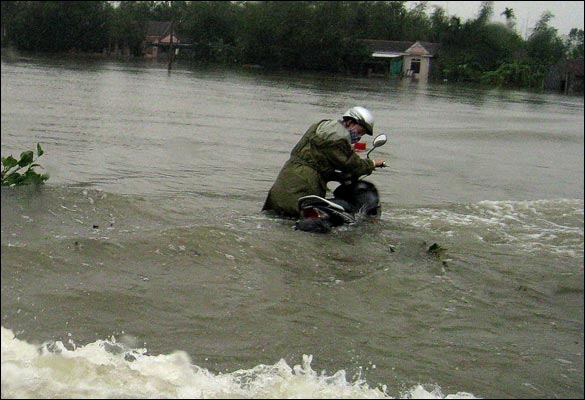 Lụt lội làm chết người tại Hà Tĩnh, Việt Nam