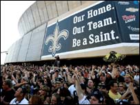 Superdome Stadyumu'nda taraftarlar