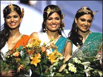 हर्षिता, पार्वती और सिमरन