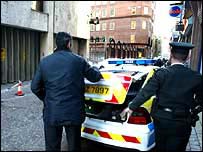 Banka soygunu sonrası polis olay yerinde