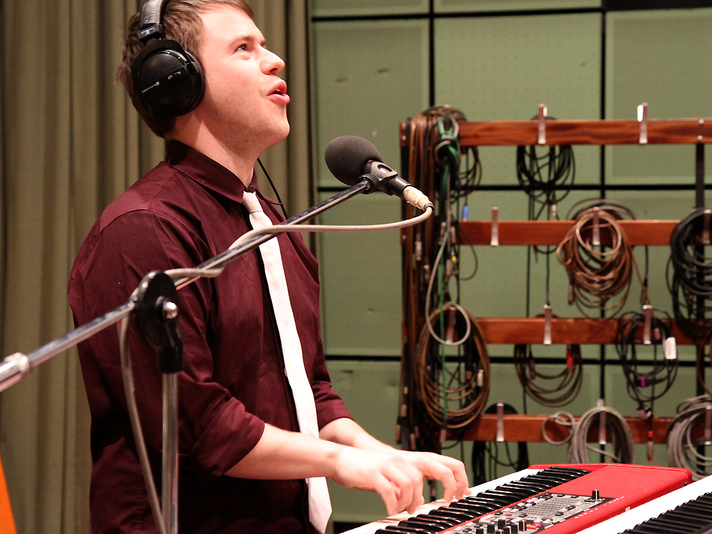 Aloe Blacc in the Live Lounge - 25 April 2011