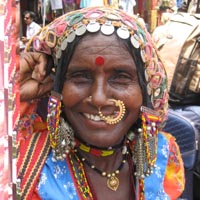 pathaan02_200.jpg