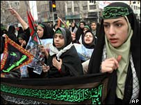 Gjatë një proteste në Teheran