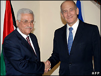  ایہود اولمرٹ اور محمود عباس 