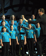 C&ocirc;r Ysgol Gerdd Ceredigion yn ennill cystadleuaeth c&ocirc;r ieuenctid dan 25