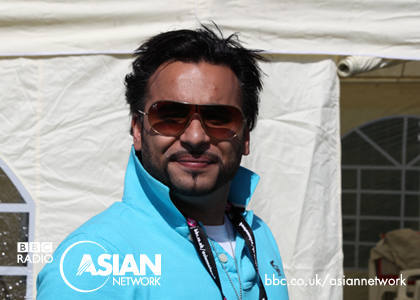 Ameet Chana backstage at London Mela 2009