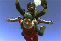 Cerwyn yn awyr blymio