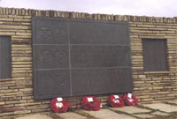 Cofeb ym Mhorth Stanley, Ynysoedd y Falklands